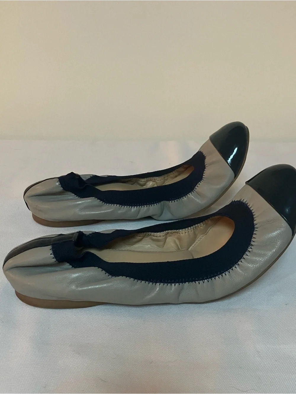 J.Crew Mila Gray Navy Cap Toe Leather Ballet Flats Sz.8 Italian Preppy Classic